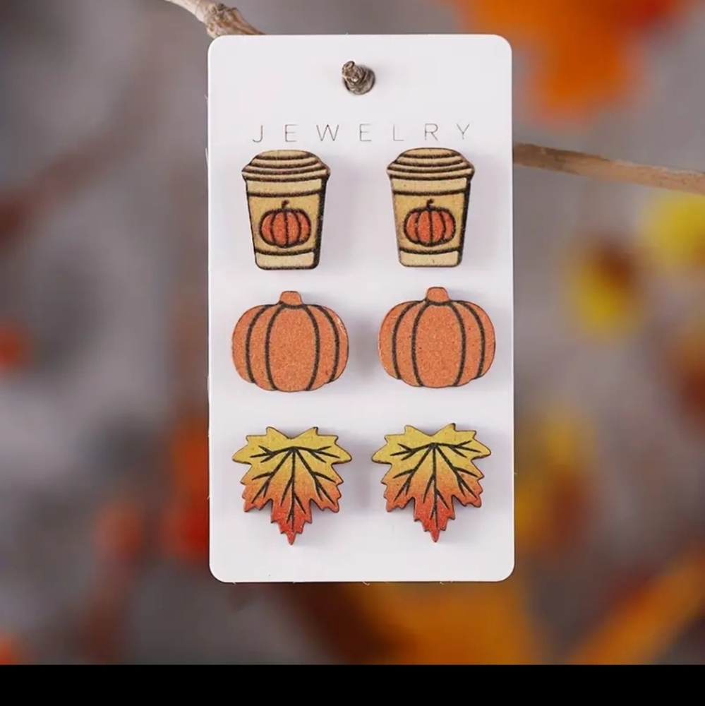 ONE set of Fall pumpkin latte ghost earrings please message me with choice